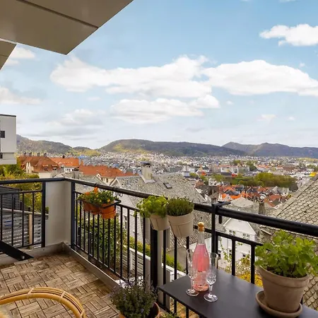 شقة Panoramic Views From Historic Sandviken *