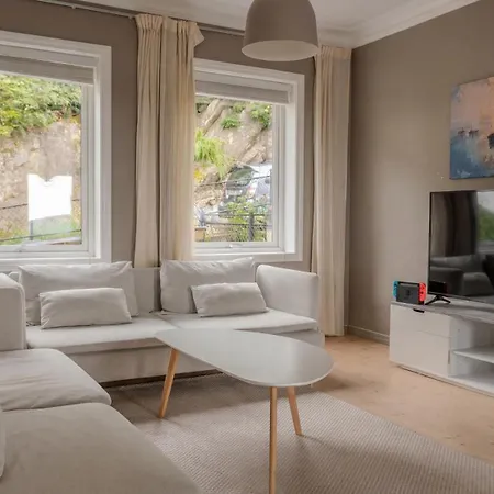 شقة Panoramic Views From Historic Sandviken