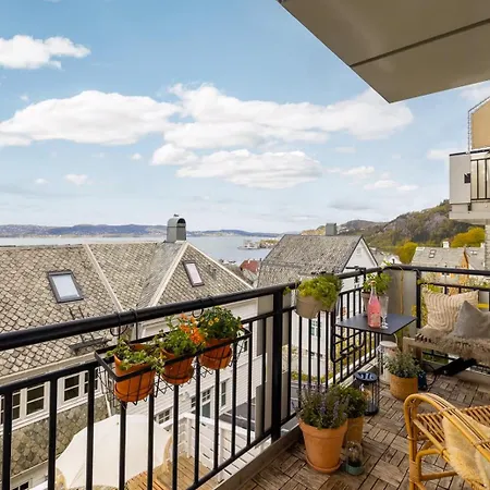 شقة Panoramic Views From Historic Sandviken *